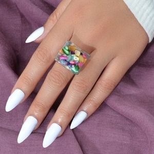 Acrylic Seashell Ring!